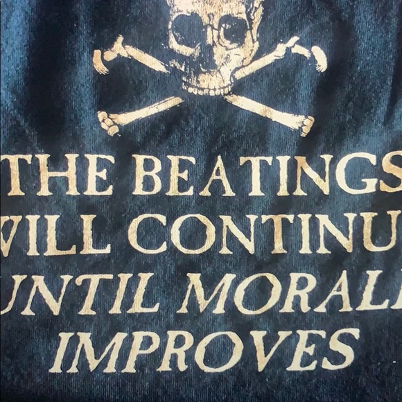 Vintage Skull and bones tee - Picture 3 of 5